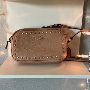 COACH leather shoulder bag light pink color